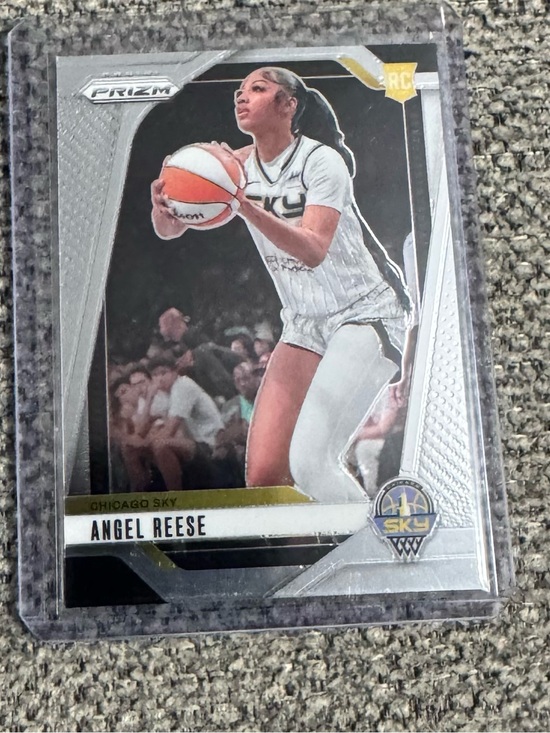 Panini Other - Panini Prizm Angel Reese Silver & White Chicago Sky Card